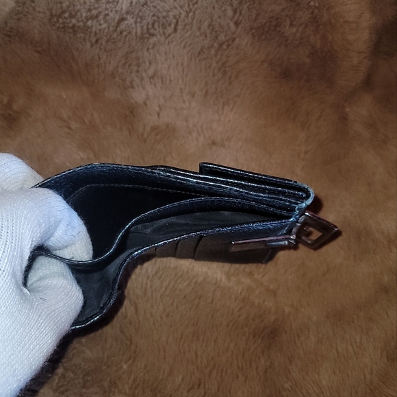 Gucci G Squared Logo Black Pebbled Leather Silver Clasp French Compact Wallet - Picture 14 of 16